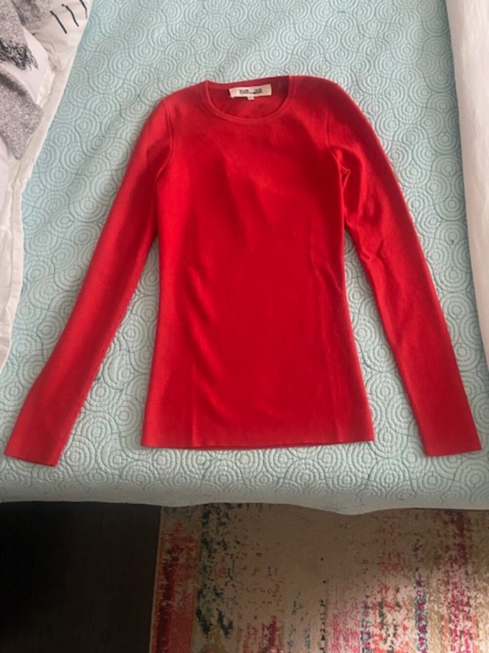 DVF Diane Von Furstenberg Women’s Red Wool Open Back Sweater Size P (Small)